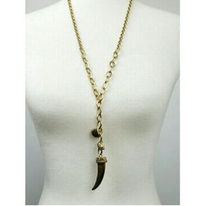Horn necklace